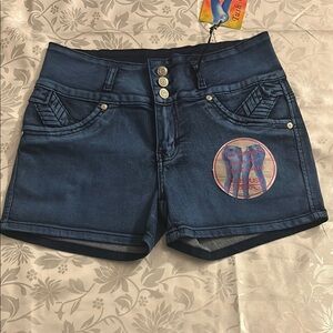 Tush Push Dark Wash Denim Shorts Women’s Size M High Rise Stretch Jean Shorts.